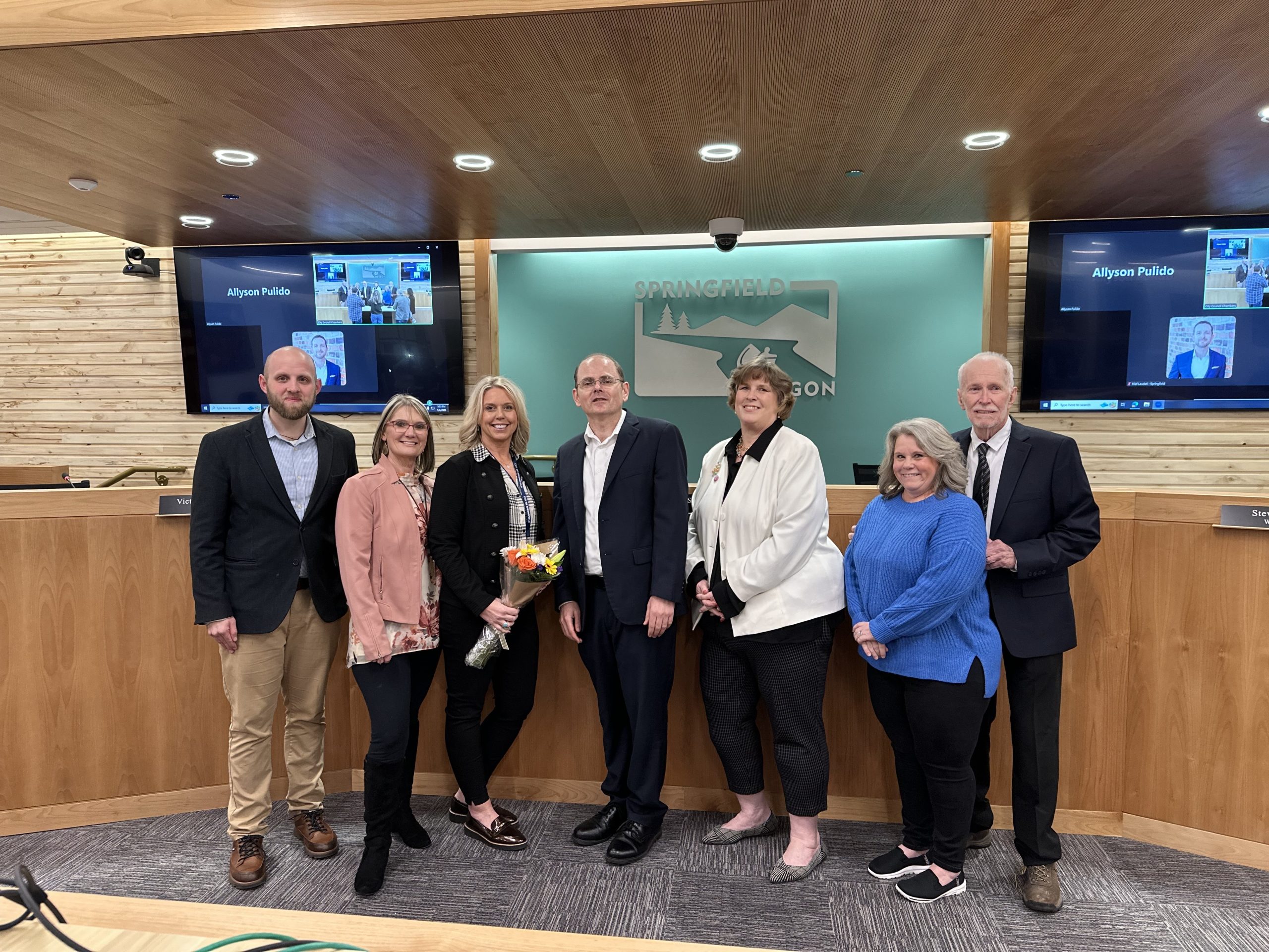 Springfield candidates sworn in during session - The Chronicle