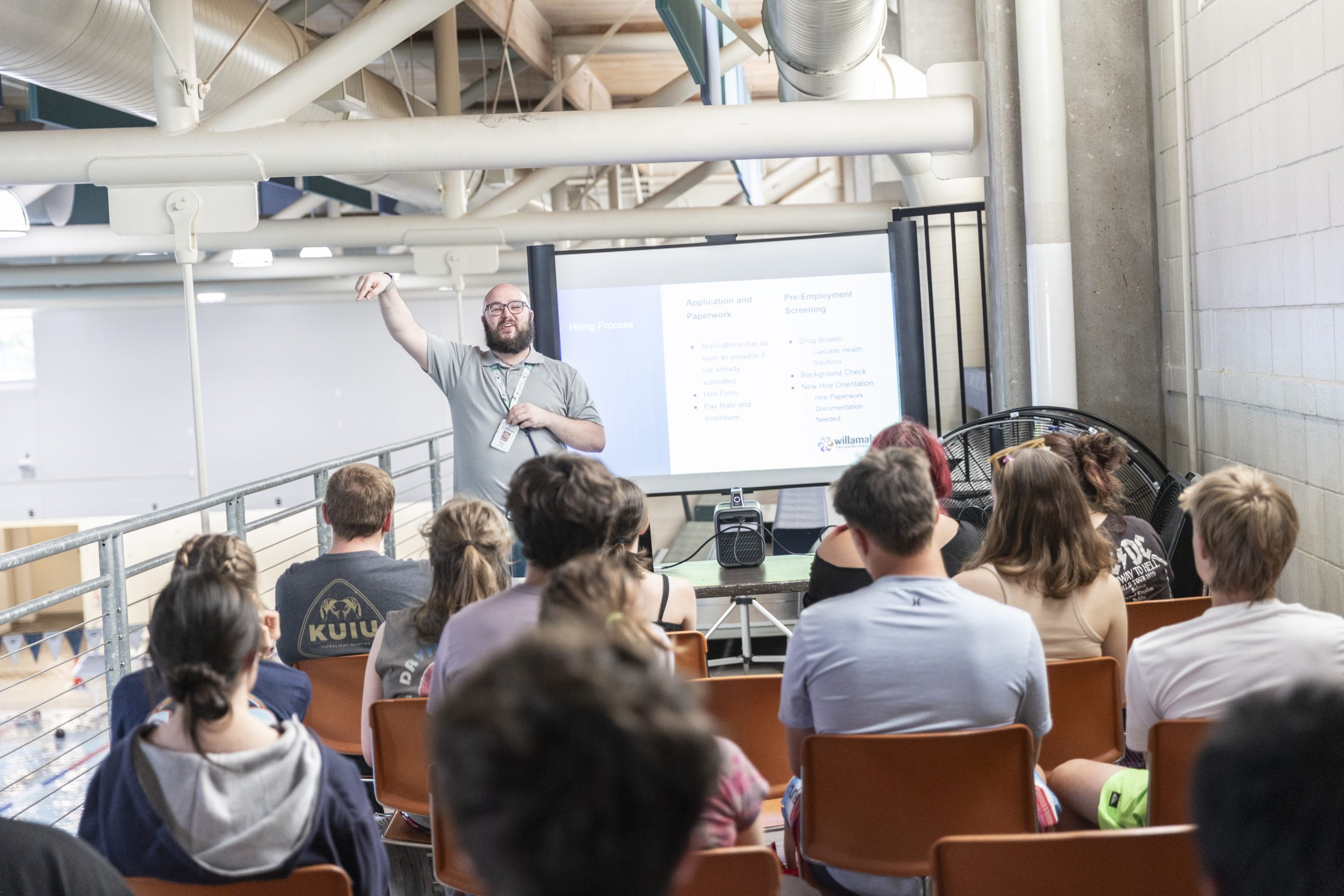 Jobs report: Job openings increase in Oregon