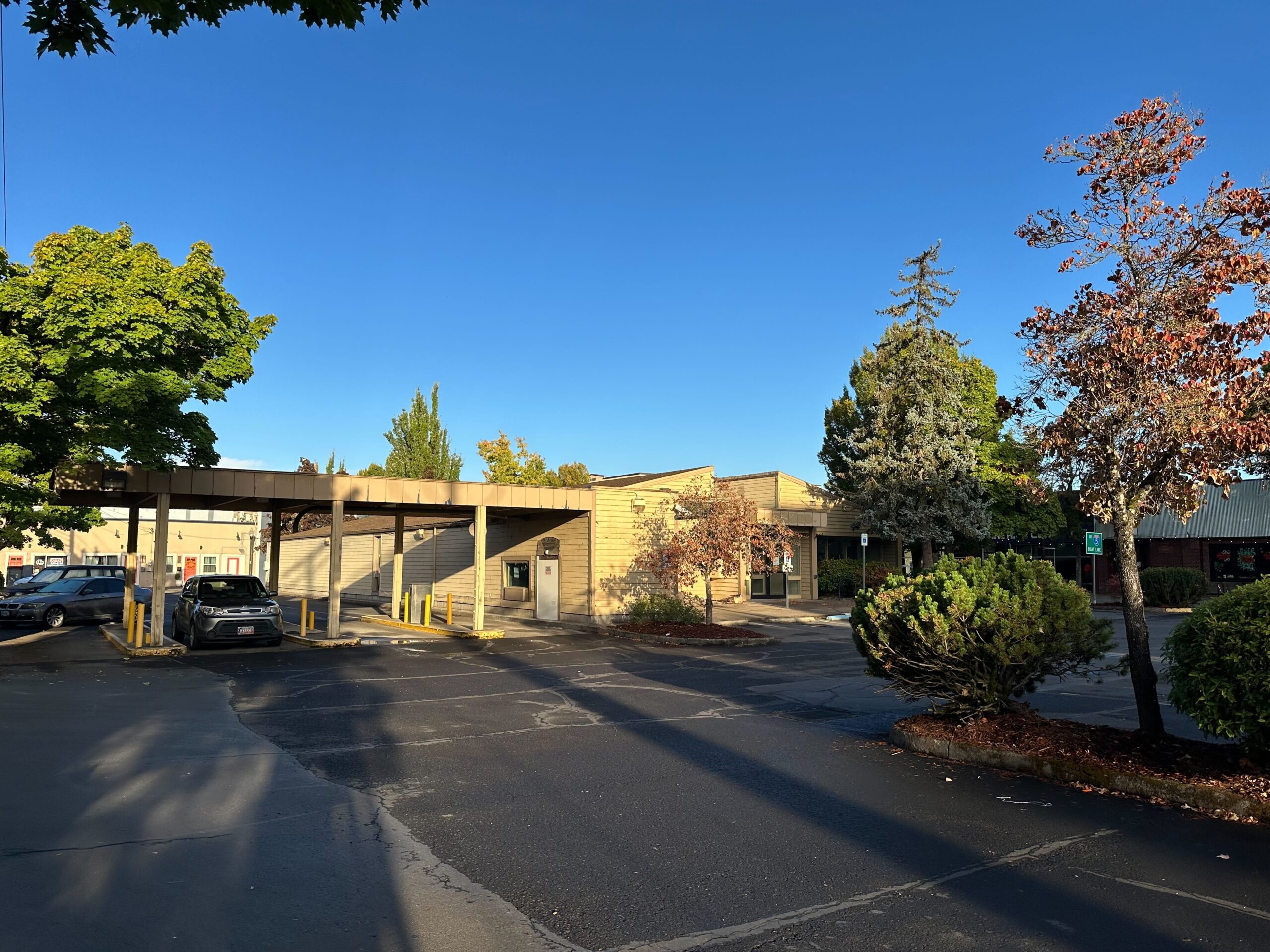 Springfield board OKs sidewalk construction near old US Bank